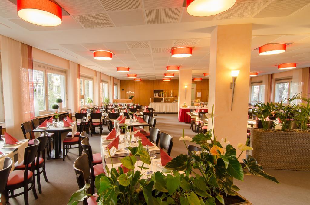 In Via Hotel Paderborn Exterior foto